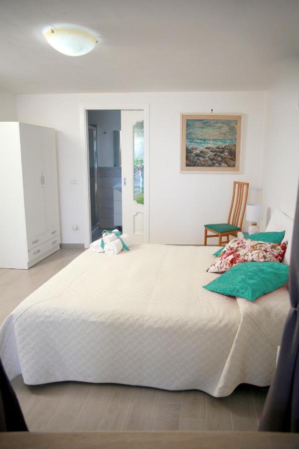 Villa Cecilia B&B Cellole Esterno foto
